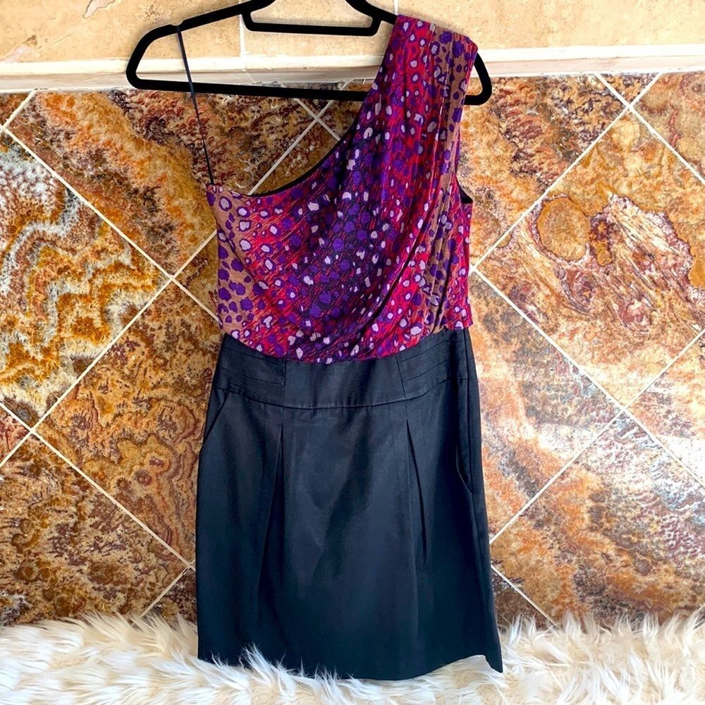 t.l.h. by Hype One Shoulder Animal Print Dress with Pockets Women’s Size Small